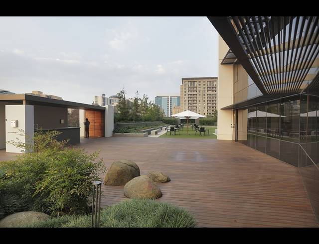740M² OFFICE TO LET IN SANDTON CENTRAL